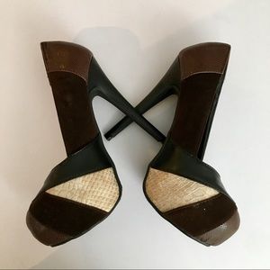 Brown snake skin high heel pumps